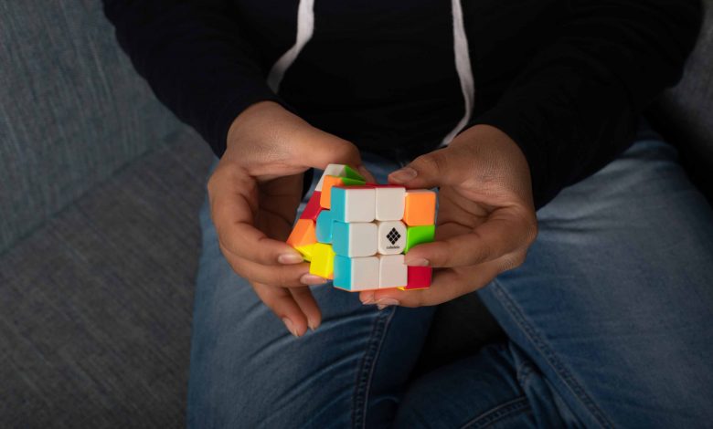 Principles of solving a Rubik's cube