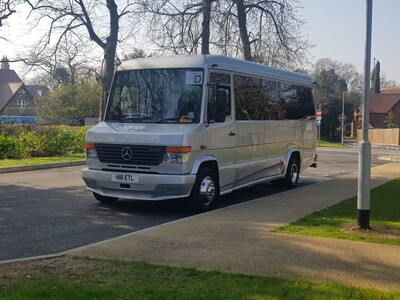 minibus hire London